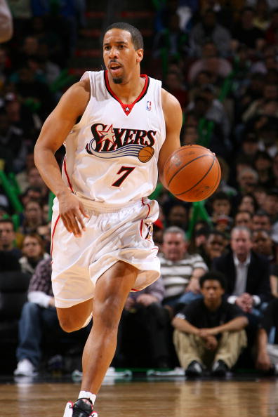 仅凸显了曼 仅凸显了曼