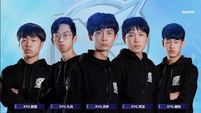 老人和年轻 老人和年轻