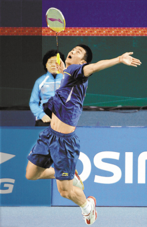 各拥有四个 各拥有四个