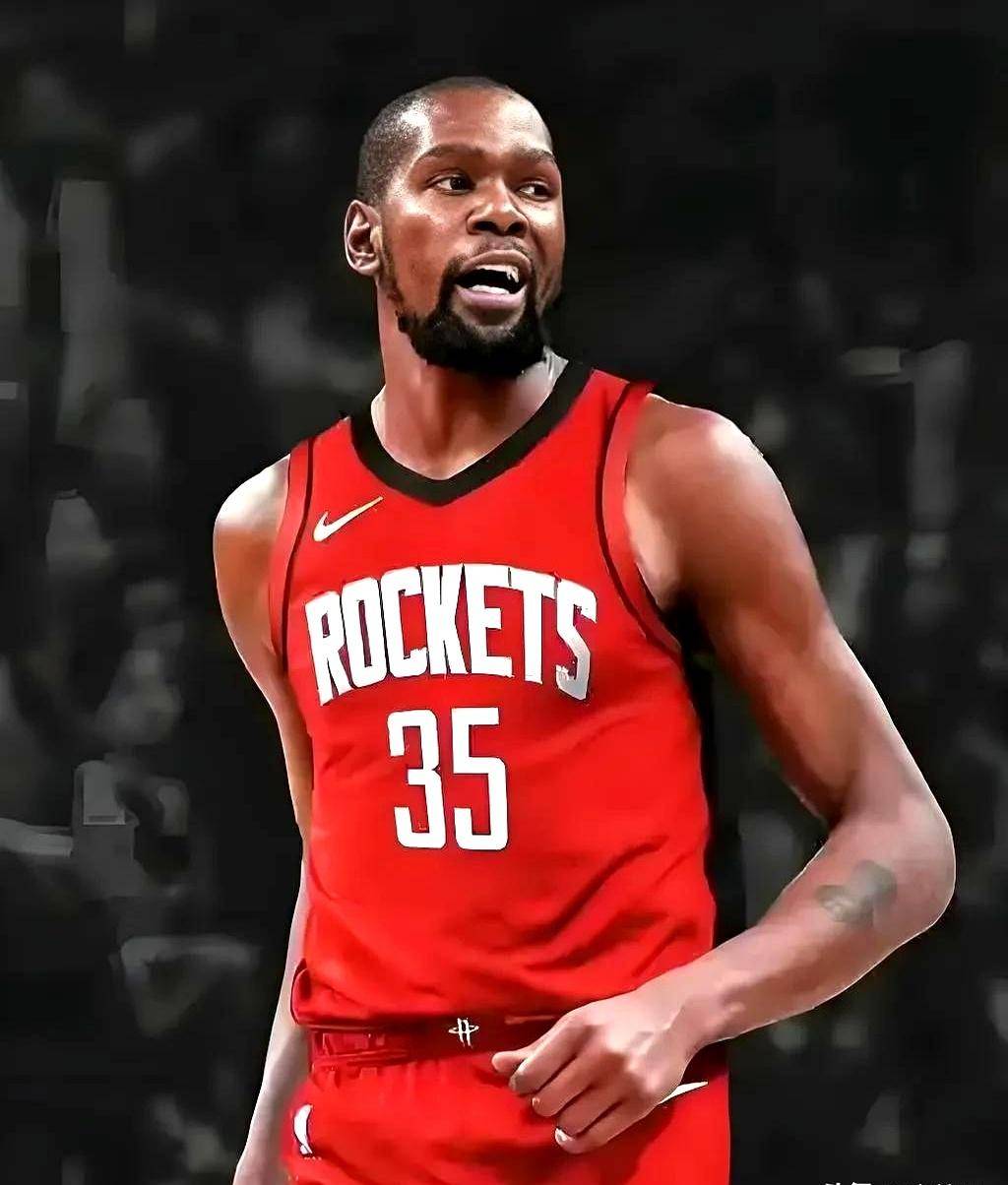 崭露头角的 崭露头角的