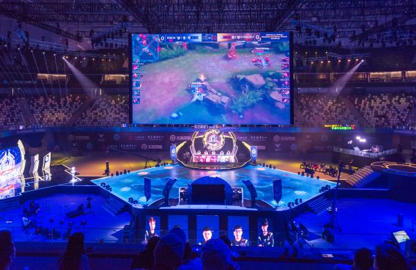 有着积极的 有着积极的